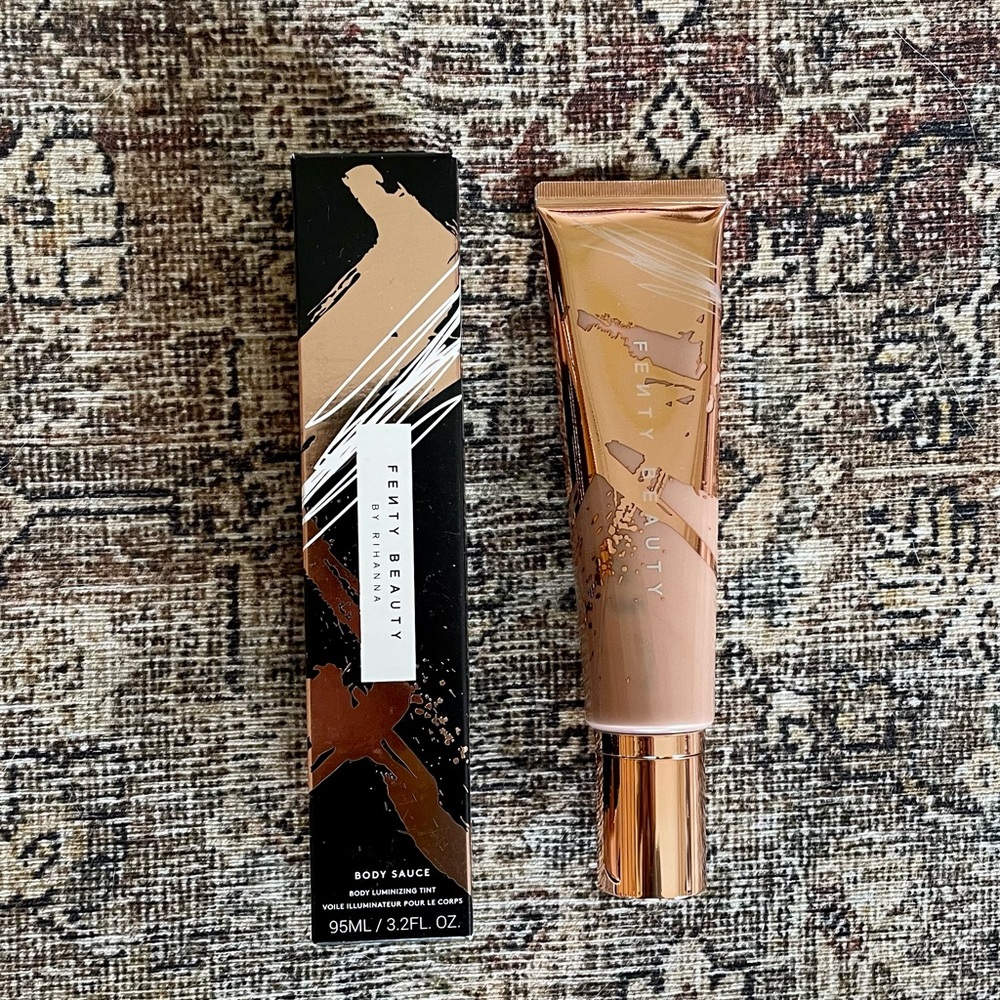 Fenty Beauty Body Sauce Body Luminizing Tint in Pearl Swirl - 3.2 Fl Oz